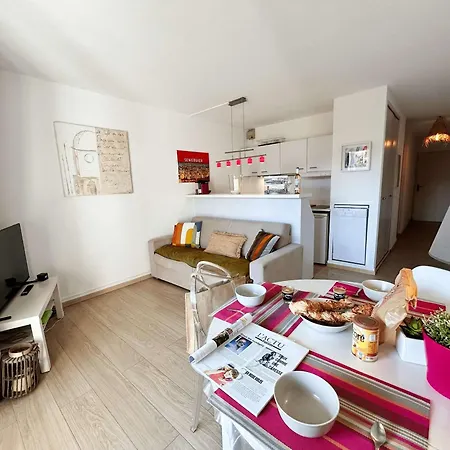 Renove Avec Wi-fi Et Clim A Port - Fr-1-868-9 * 그리모