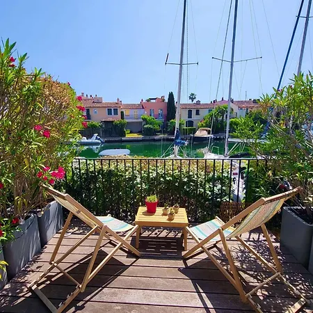 Renove Avec Wi-fi Et Clim A Port - Fr-1-868-9 * Grimaud